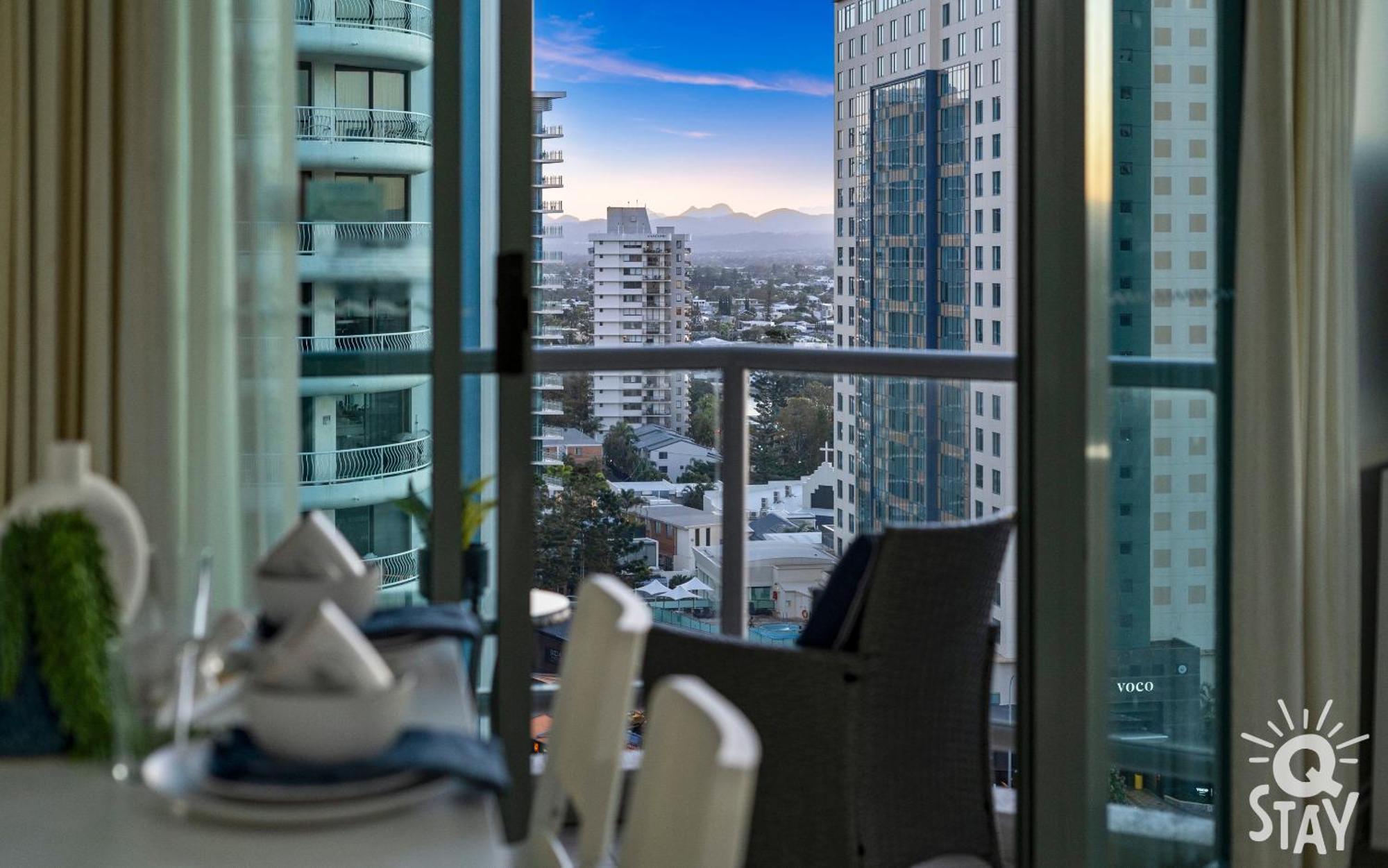 Legends Surfers Paradise Mid Week Madness Deal - Q Stay Gold Coast Eksteriør billede