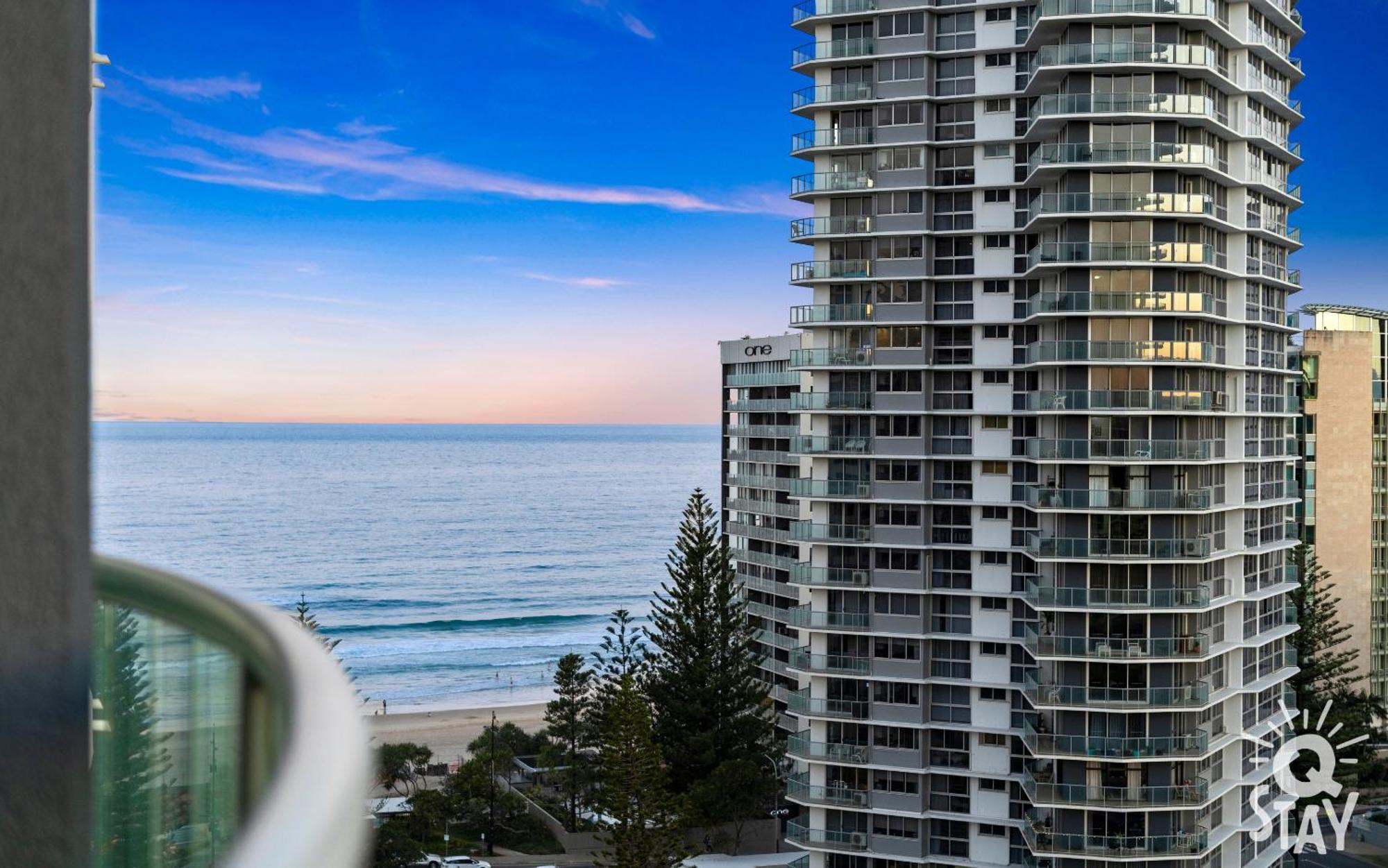 Legends Surfers Paradise Mid Week Madness Deal - Q Stay Gold Coast Eksteriør billede
