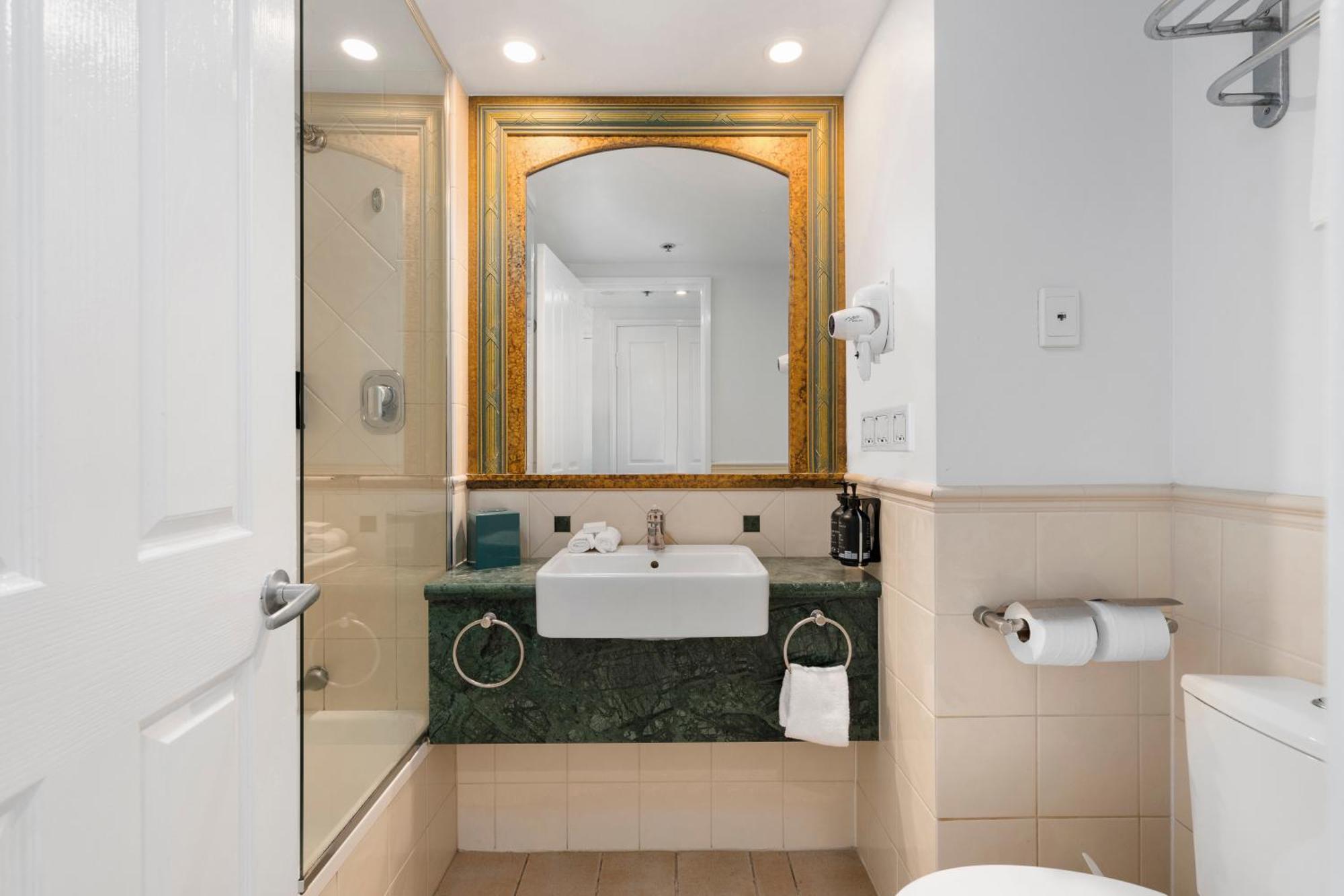 Legends Surfers Paradise Mid Week Madness Deal - Q Stay Gold Coast Eksteriør billede