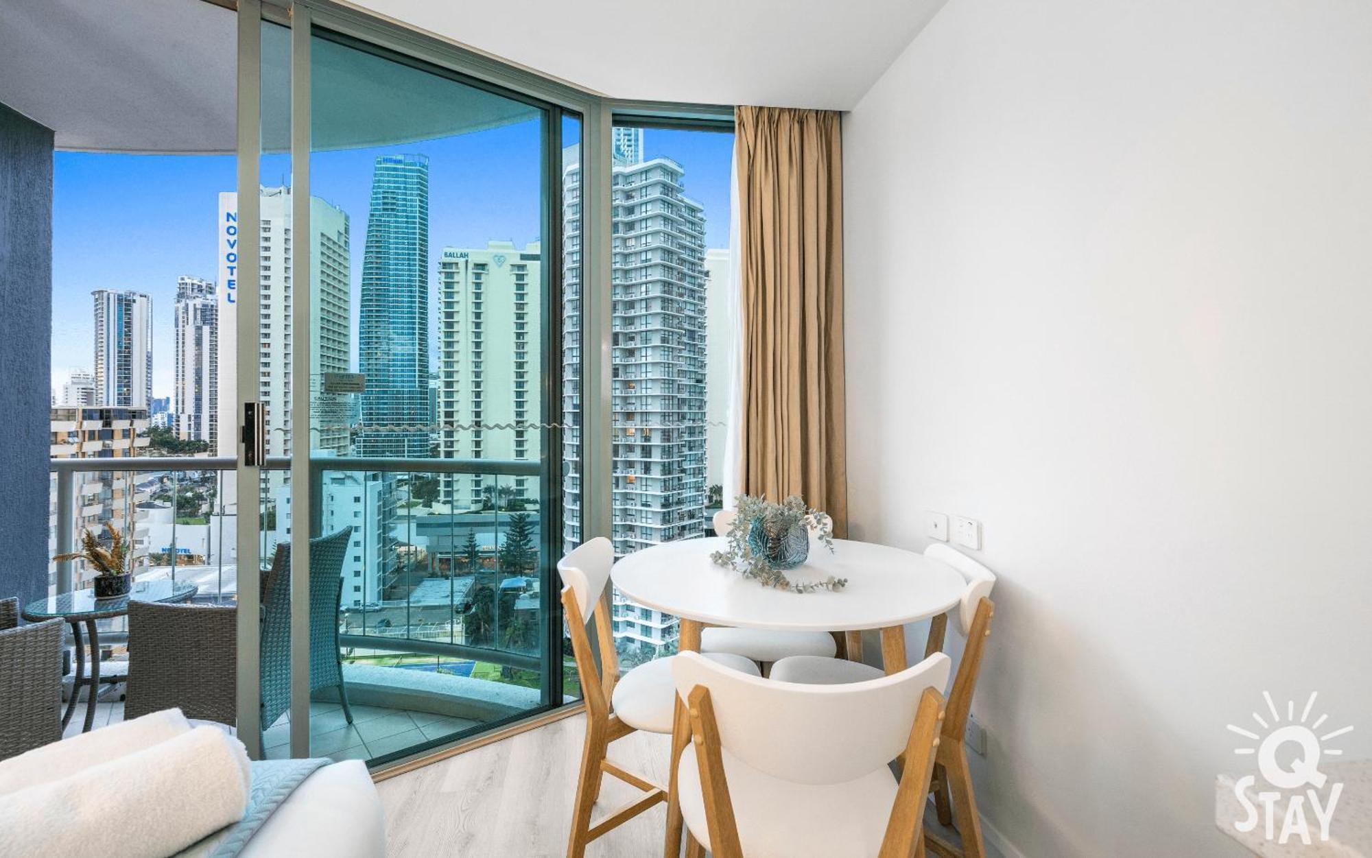 Legends Surfers Paradise Mid Week Madness Deal - Q Stay Gold Coast Eksteriør billede