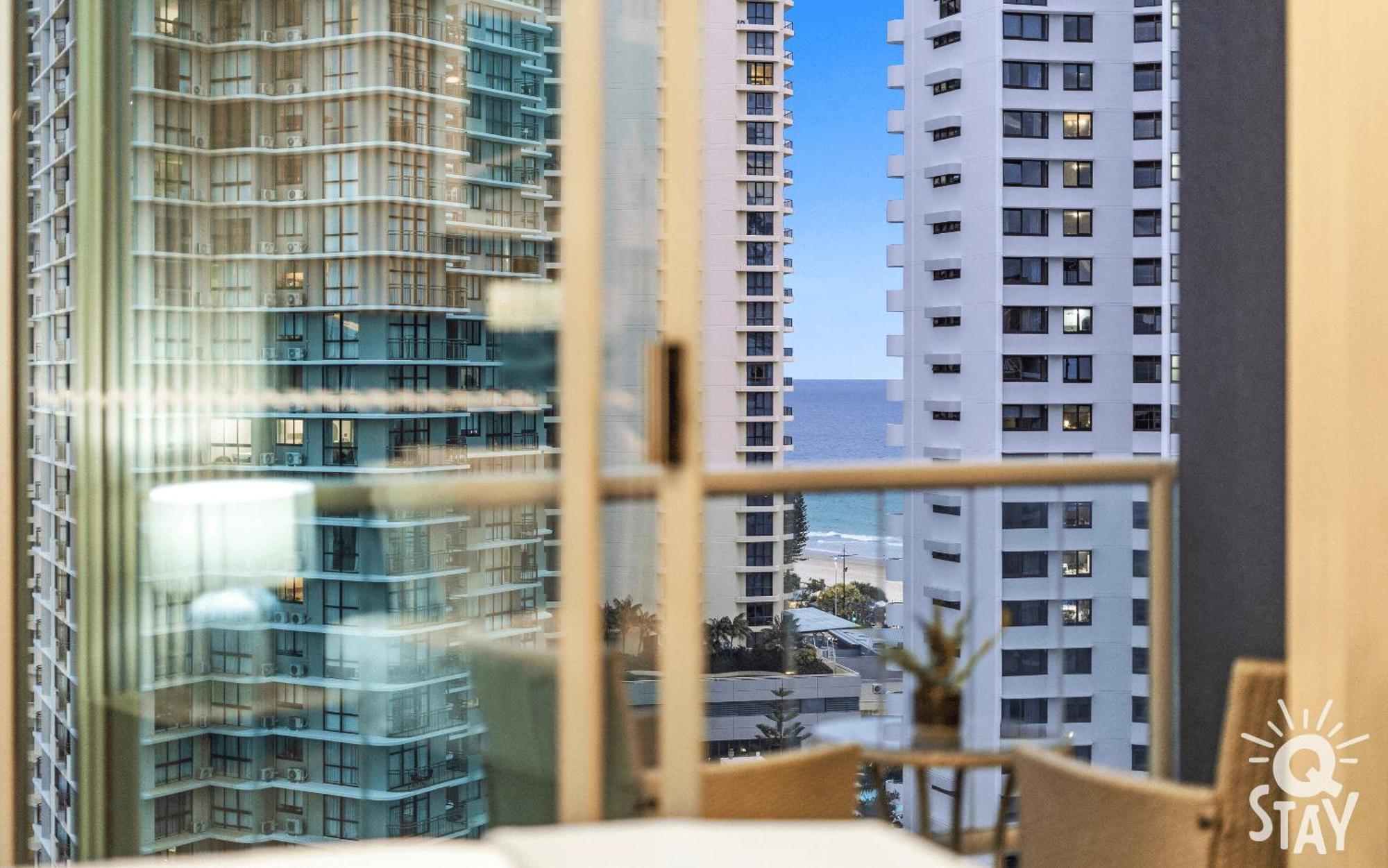 Legends Surfers Paradise Mid Week Madness Deal - Q Stay Gold Coast Eksteriør billede